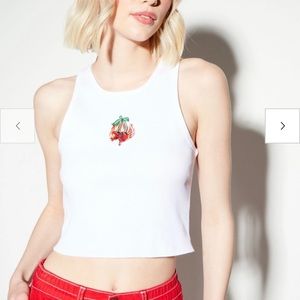 Cherry flames crop tank ribbed white XL